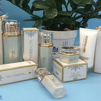 化妝品質(zhì)量的辨別準則